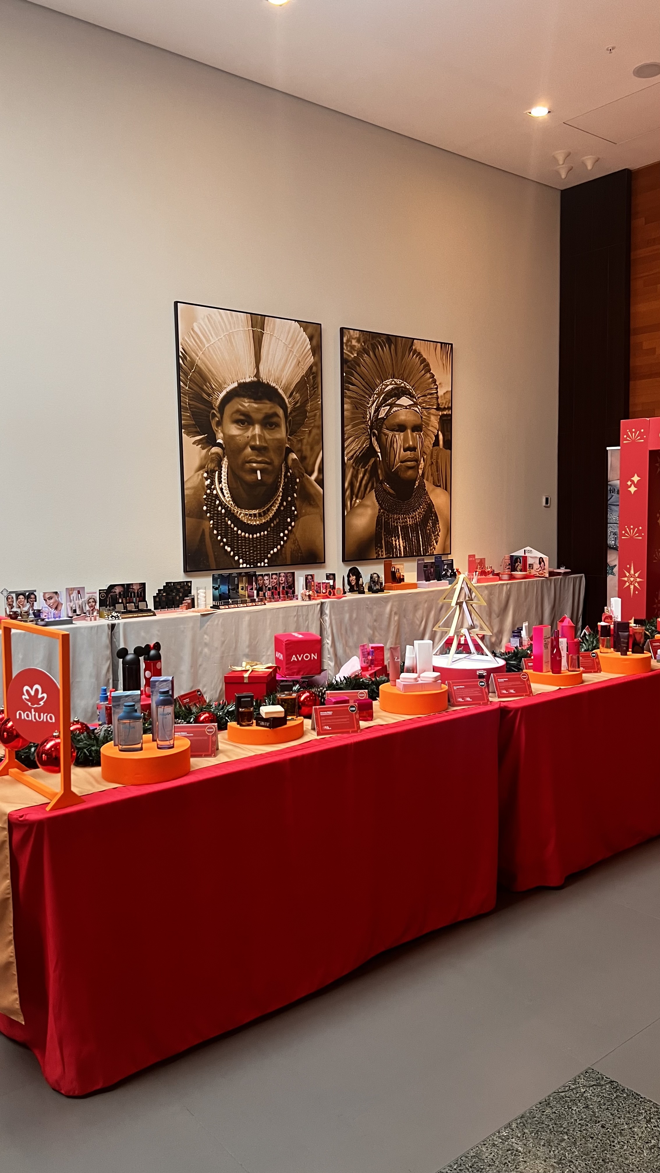 Estande Natura & Avon